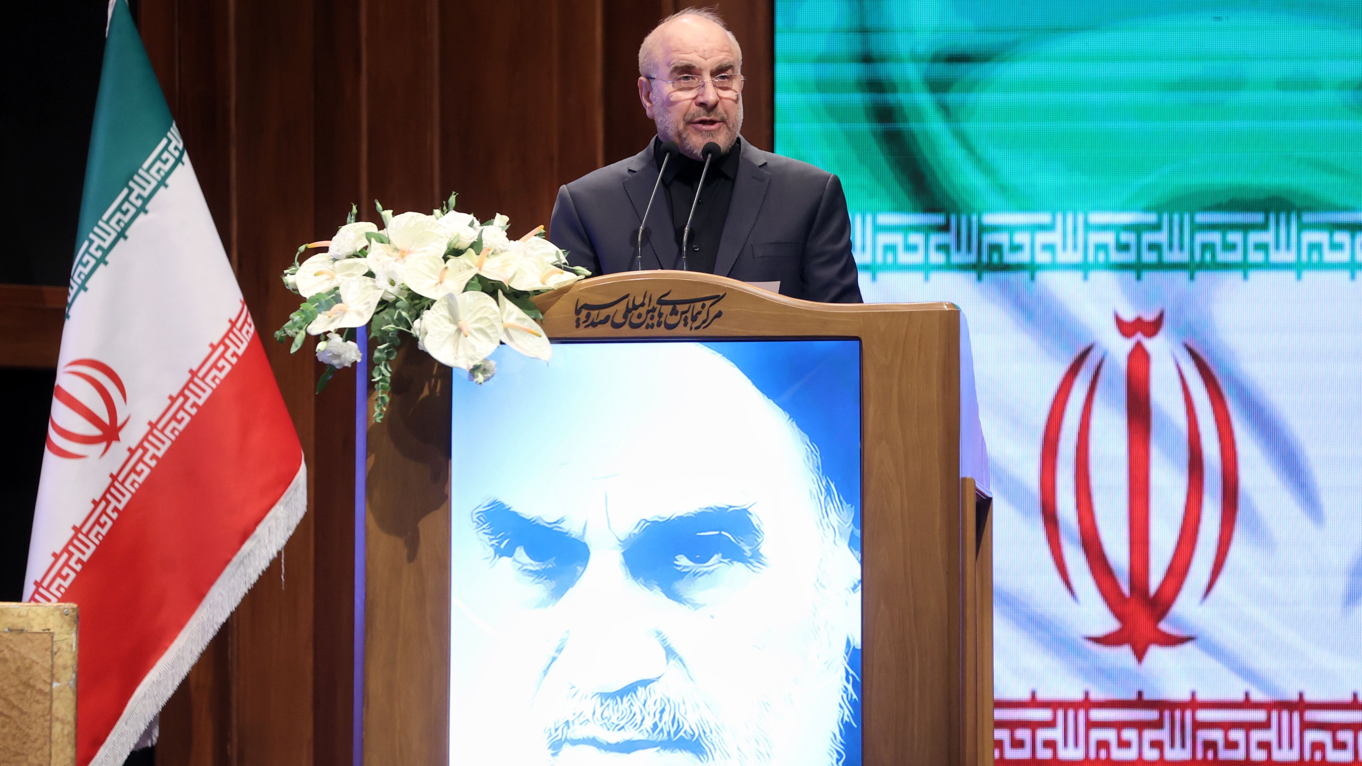 جهان صدای فلسطینیان را میشنود /امام خمینی (ره) 60 سال پیش راهحل را به ما آموخت: «محو رژیم صهیونیستی» / ما نه در حمایت از مردم مظلوم فلسطین و نه در حفظ حریم امنیت خود با دشمن تعارف نداریم