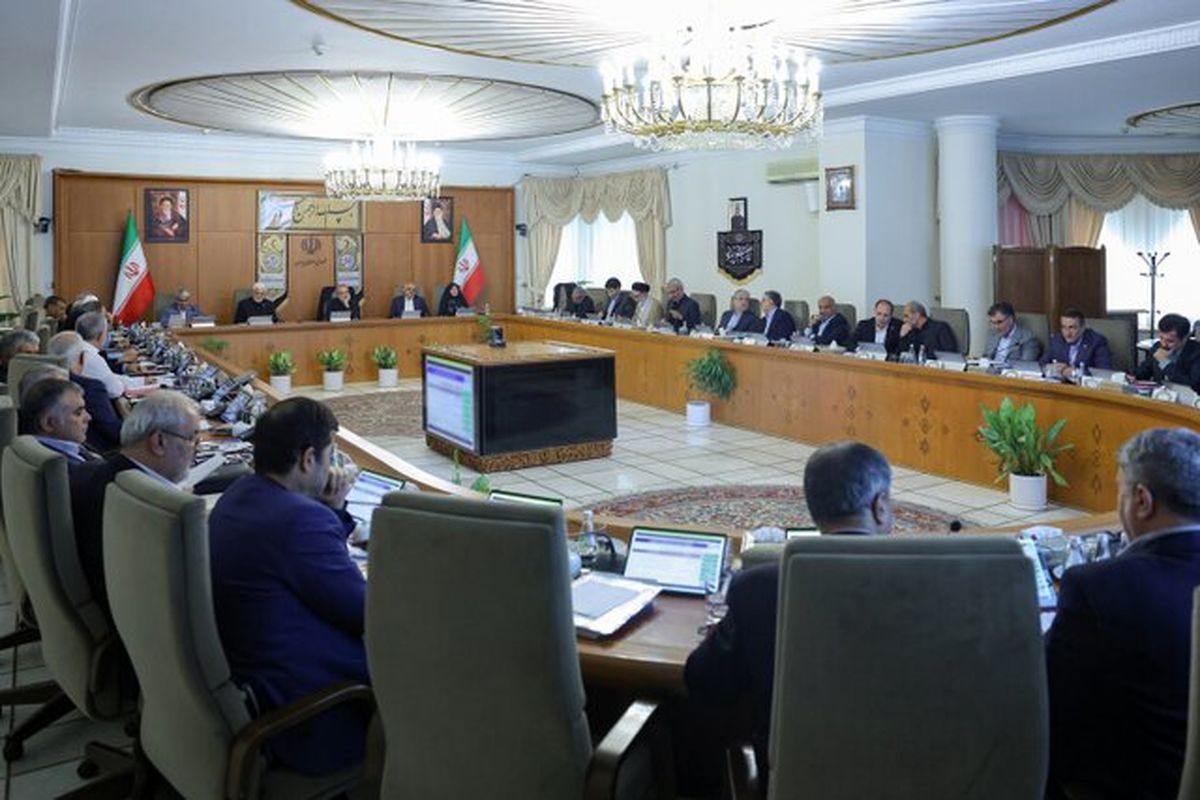 جزئیات جلسه هیئت دولت / دستور پزشکیان برای مقابله با پدیده گرد و غبار