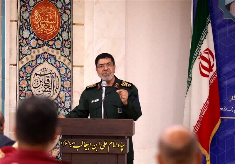  سردار شریف: جوانان فریب عملیات روانی دشمن را نخورند