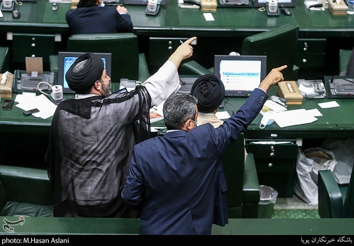 آقای قالیباف حضرت عباسی شما دیشب منزل رفتید؟/ قالیباف: دیشب در مجلس خوابیدم