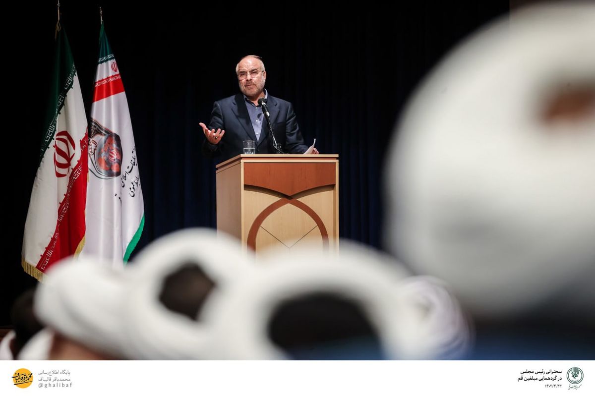  قالیباف: اگر دشمن ذهن یک جوان ایرانی را تصرف کند، گویی بخشی از خاک ما را جدا کرده است