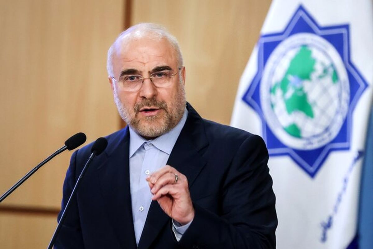 نیازمند یک تحول در نظام حکمرانی داخلی هستیم / باید در نظم نوین جهانی در یک نقطه برتر قرار بگیریم / اقتصاد مردمی به معنای اقتصاد مقاومتی است