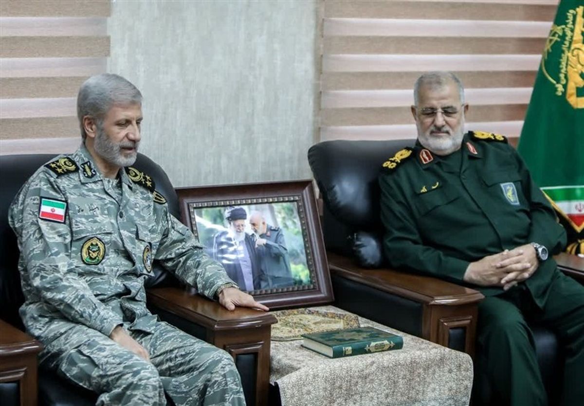 سرلشکر حاتمی: صلح مقتدرانه در صدر گزینه‌های نظامی دفاعی ایران قرار دارد