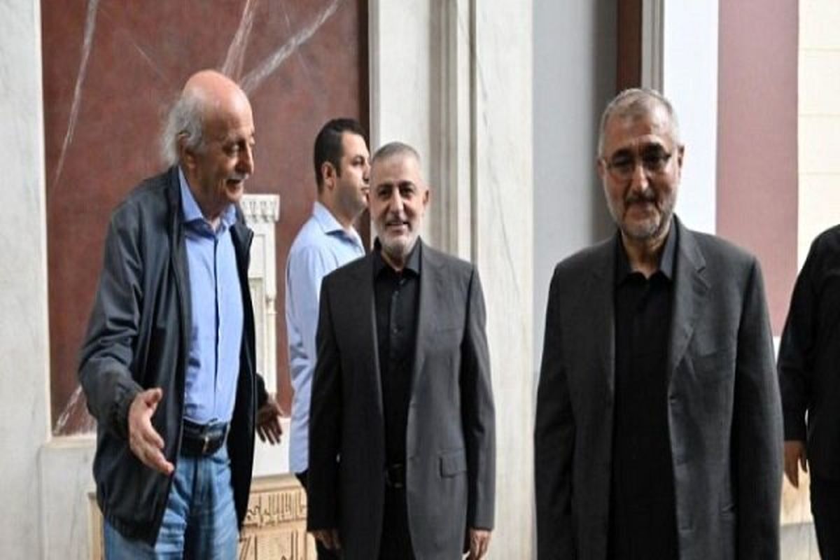 رایزنی ولید جنبلاط با معاون سیاسی سید حسن نصرالله