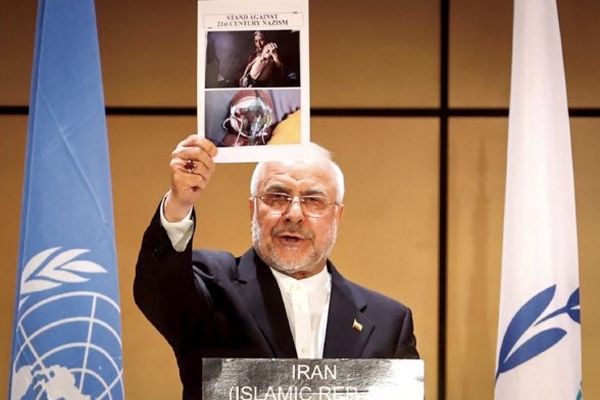 رسوایی نازی های قرن ۲۱ در قلب اروپا