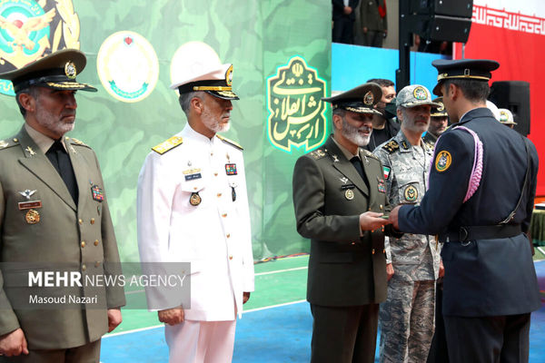 تصاویر: مراسم دانش‌آموختگی دانشجویان دانشگاه‌های افسری آجا