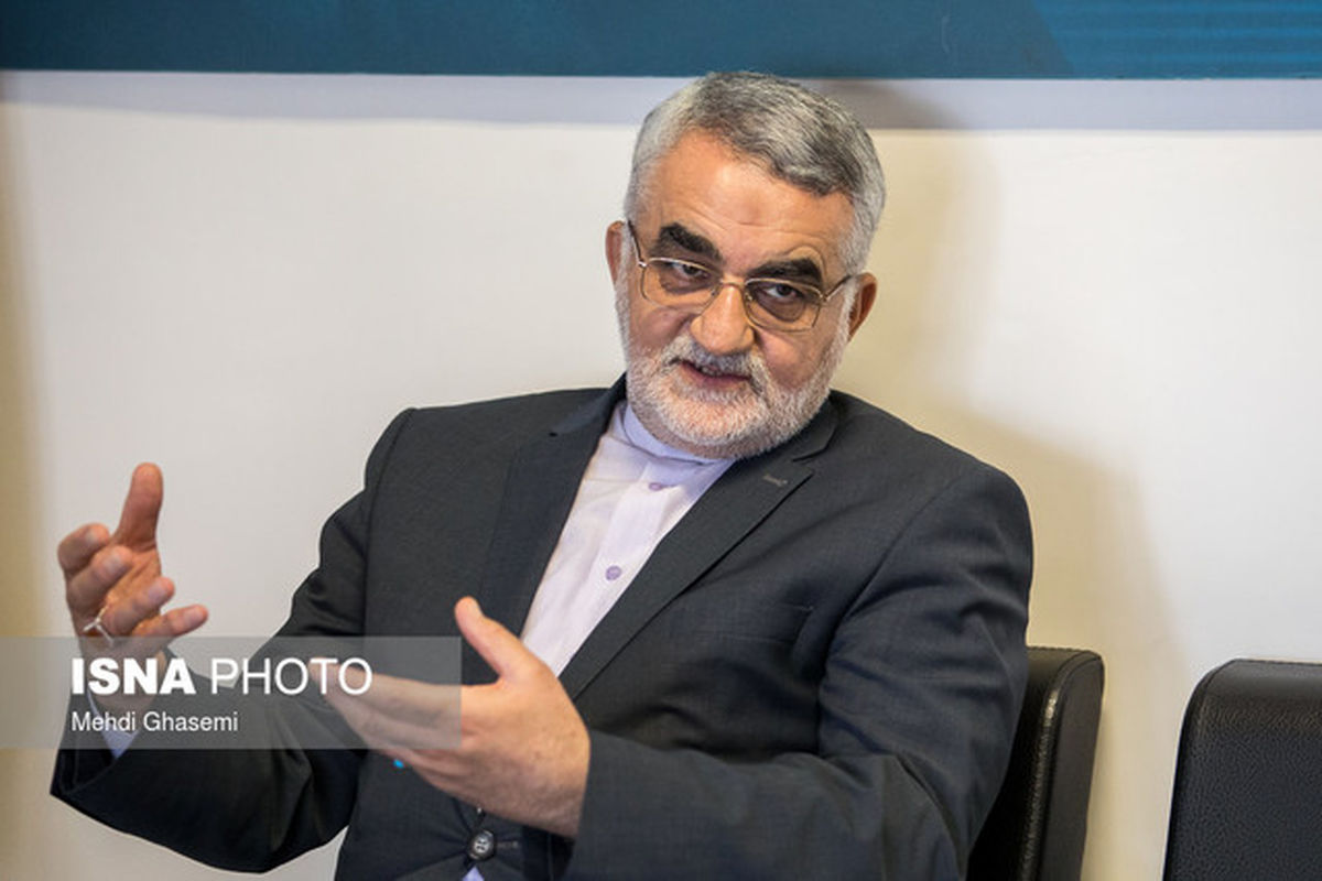 بروجردی: نباید اجازه ورود گروسی به کشورمان را داد 