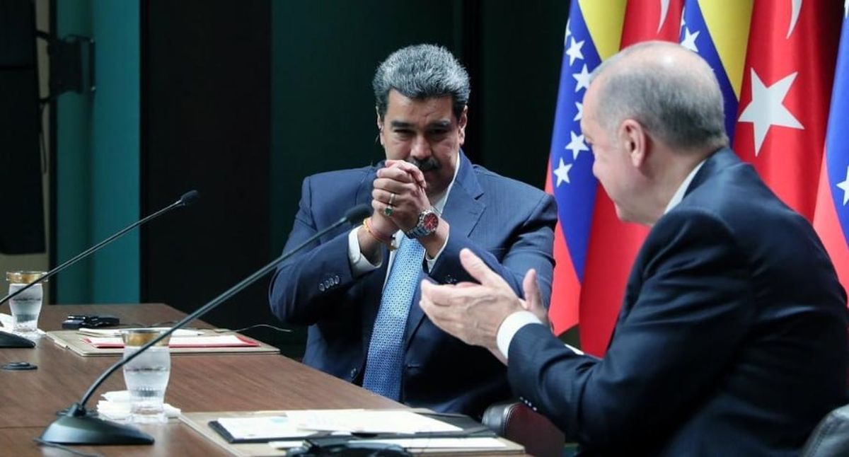 لینزی گراهام: مادورو به ترکیه یا ایران فرار می‌کند!