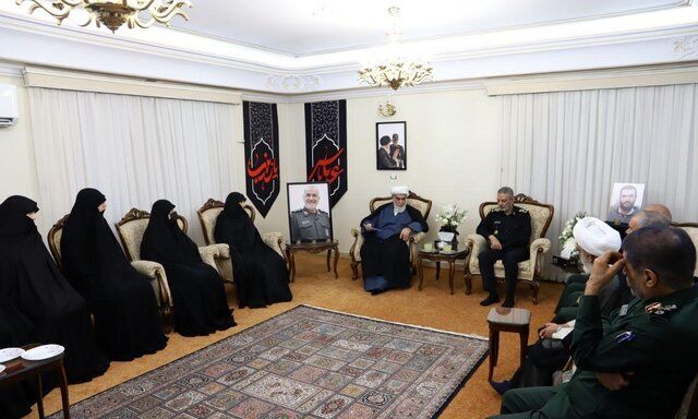 ابلاغ پیام فرمانده کل قوا به خانواده شهدای اقتدار