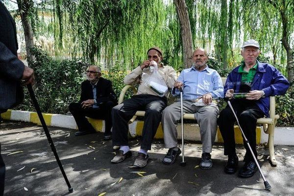 اطلاعیه تامین اجتماعی برای بازنشستگان | منتظر افزایش حقوق بازنشستگان از خرداد باشیم؟