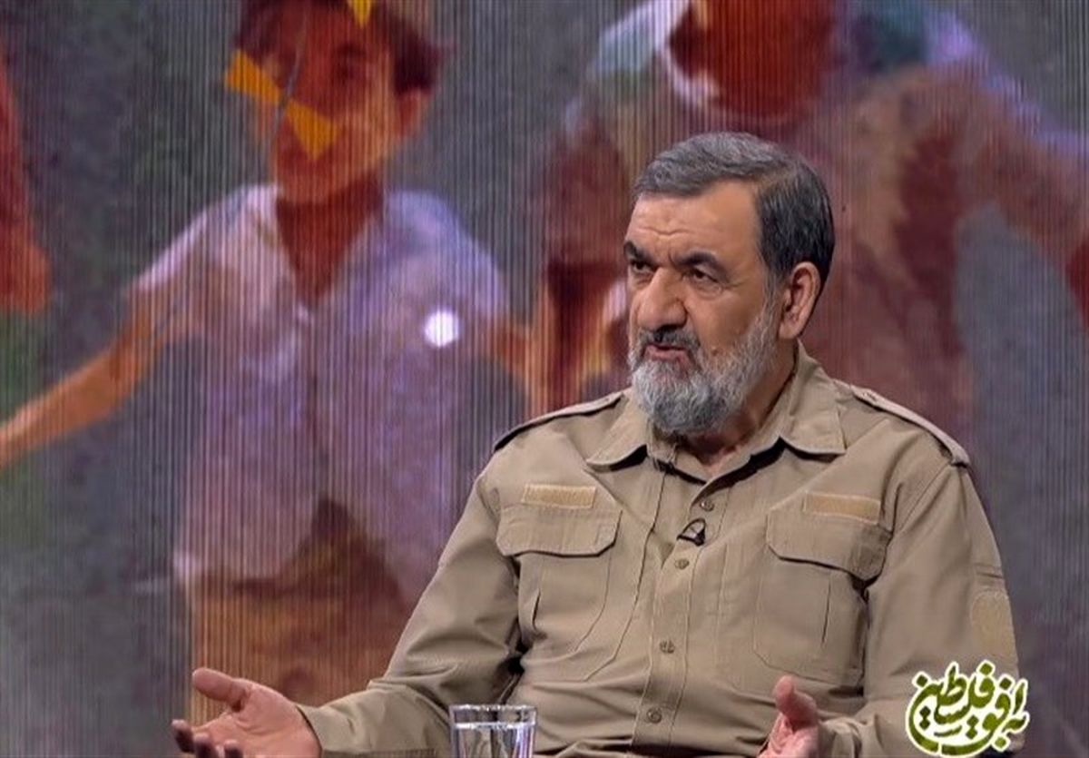 محسن رضایی: هزینه مقاومت بسیار کمتر از تسلیم شدن است