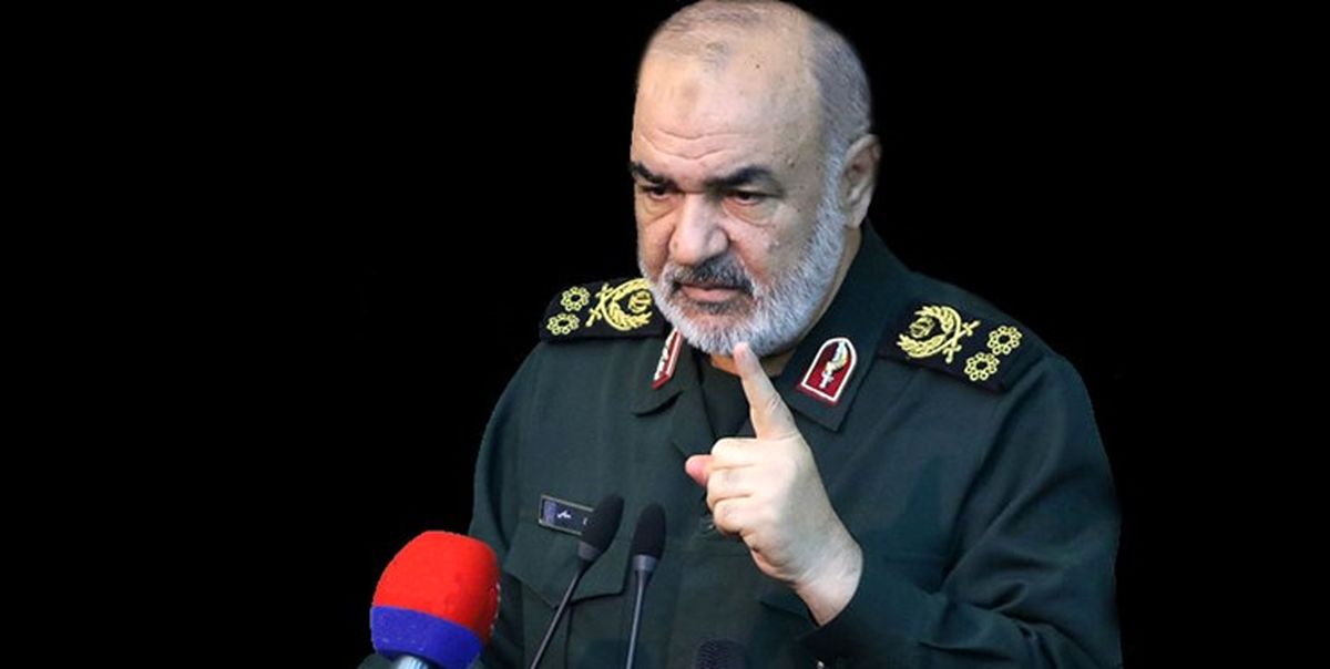 سردار سلامی: ما دشمن را به حال خود رها نخواهیم کرد