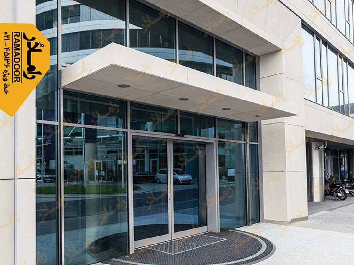 چگونه یک درب اتوماتیک شیشه ای مناسب خرید کنیم؟