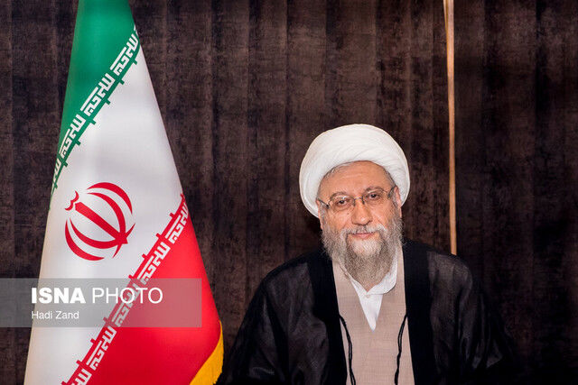آملی لاریجانی: ایران نه باک از تهدید دارد نه تسلیم را جایز می‌داند
