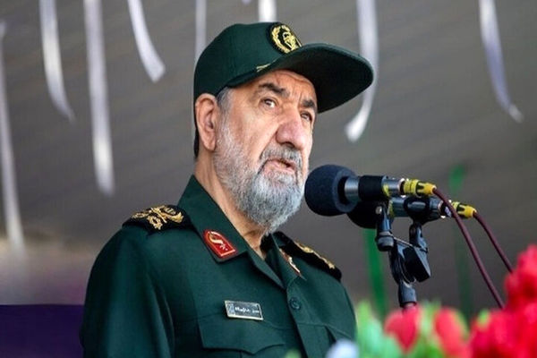 محسن رضایی به اسپوتنیک: «تنگه هرمز مال ایران و کشور عمان هست