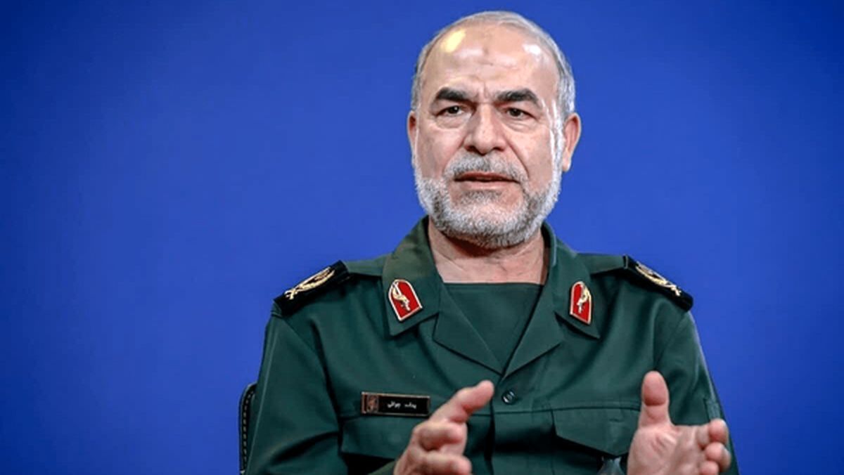 معاون سیاسی سپاه: مردم با حضور منسجم خود کار بزرگی انجام دادند
