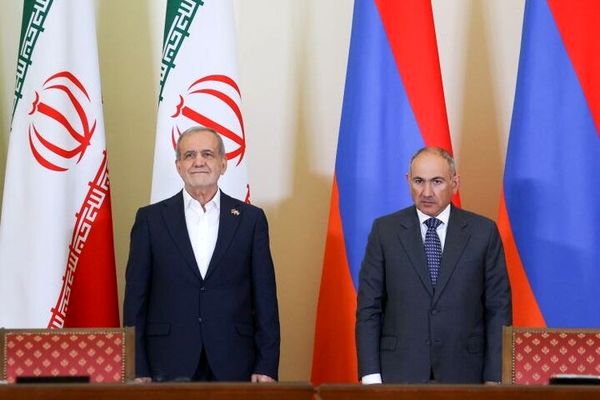 پزشکیان: مرزهای ایران و ارمنستان همچنان مرزهای دوستی خواهد بود