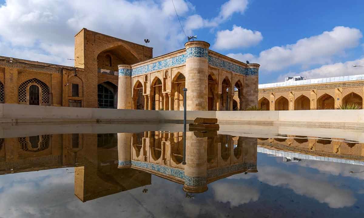 اردیبهشت شیراز بریم یا کاشان؟ بهترین مقصد برای سفر بهاری کجاست؟