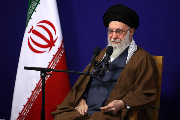 رهبر معظم انقلاب: حوزه علمیه مشهد مدیون آیت‌الله میلانی است