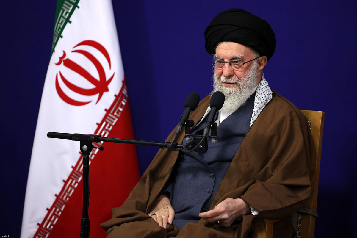 فیلم کامل بیانات رهبر انقلاب در دیدار با اعضای کنگره بزرگداشت مرحوم آیت‌الله میلانی