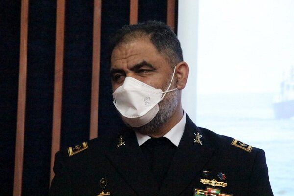 دریادار ایرانی: قطعاً با برهم زنندگان امنیت، برخورد جدی خواهیم کرد
