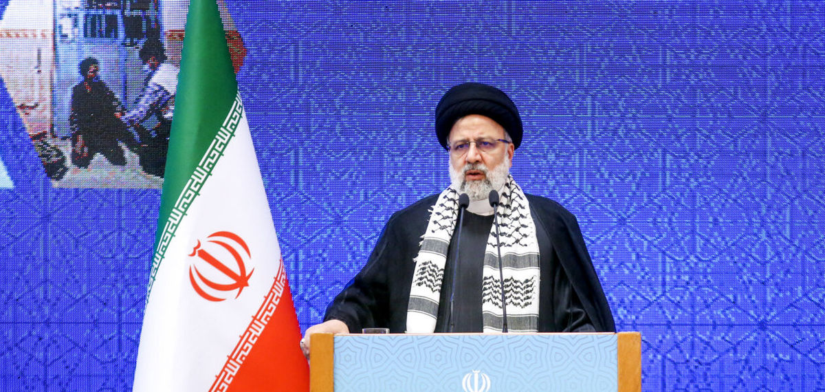 جنایتکار، جنایت میکند و جنایتکارِ دیگر آن را وتو میکند/ نظم ناعادلانه جهانی، جای مظلوم و ظالم را عوض کرده است