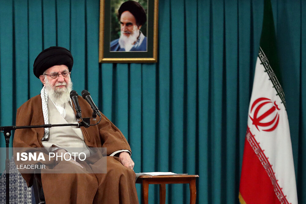 تصاویر: دیدار جمعی از خانوادههای اعضای سپاه پاسداران با رهبر معظم انقلاب