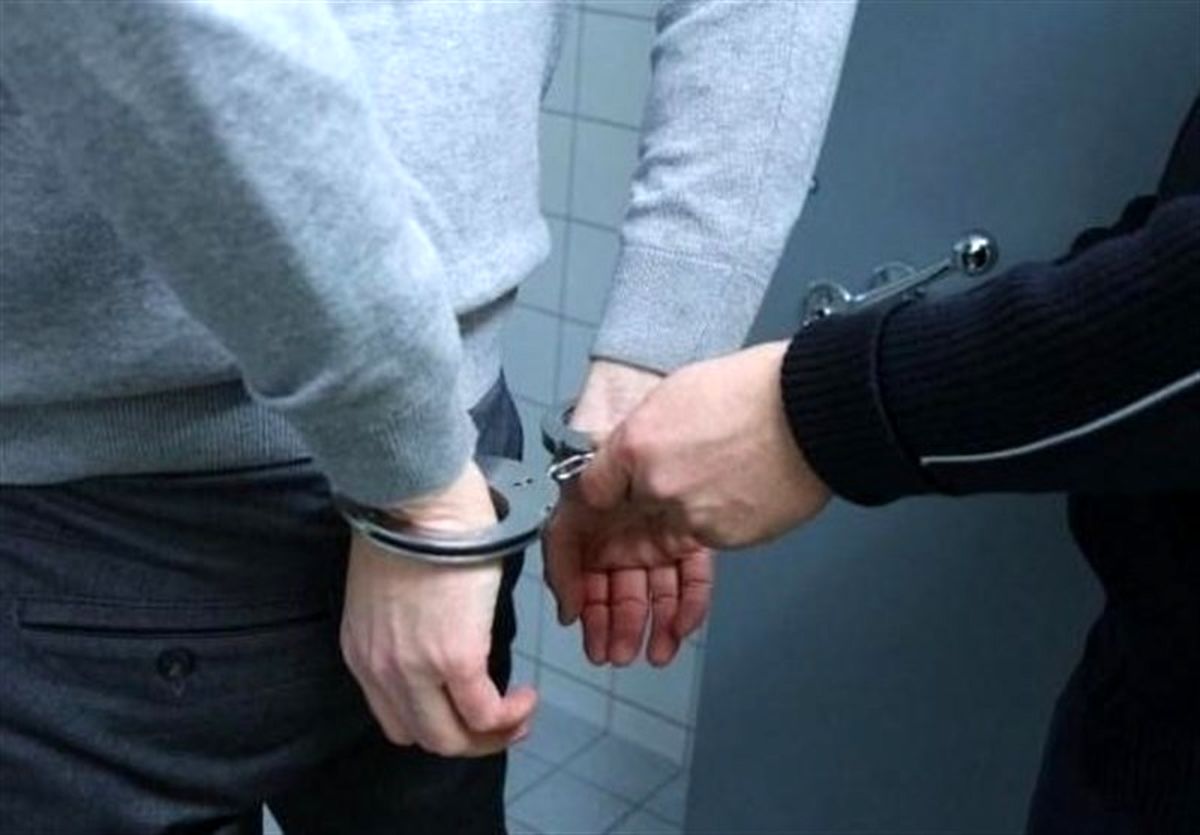 بازداشت ۱۲ مرد و زن در دو خانه تیمی فساد