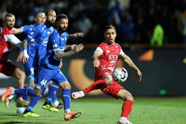 استقلال و پرسپولیس مجوز حرفه‌ای گرفتند