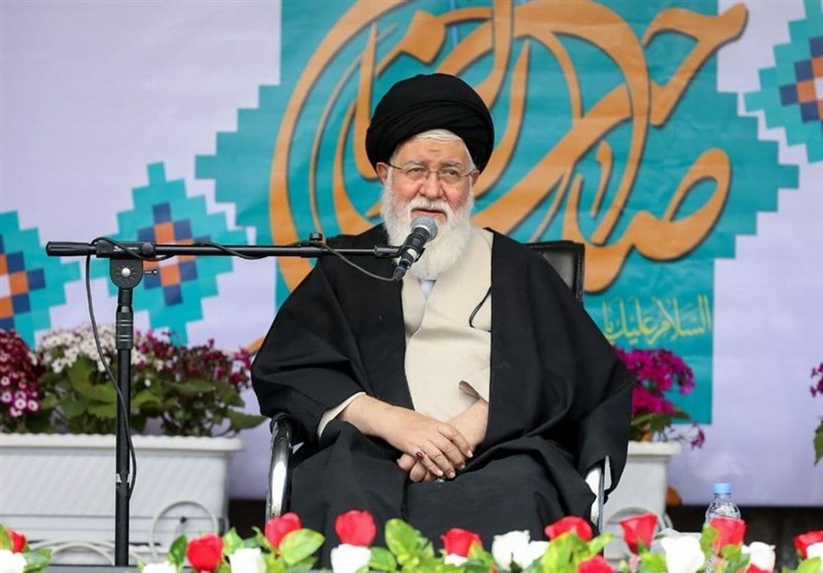 علمالهدی: تکریم زائران در تمام شهر حفظ شود