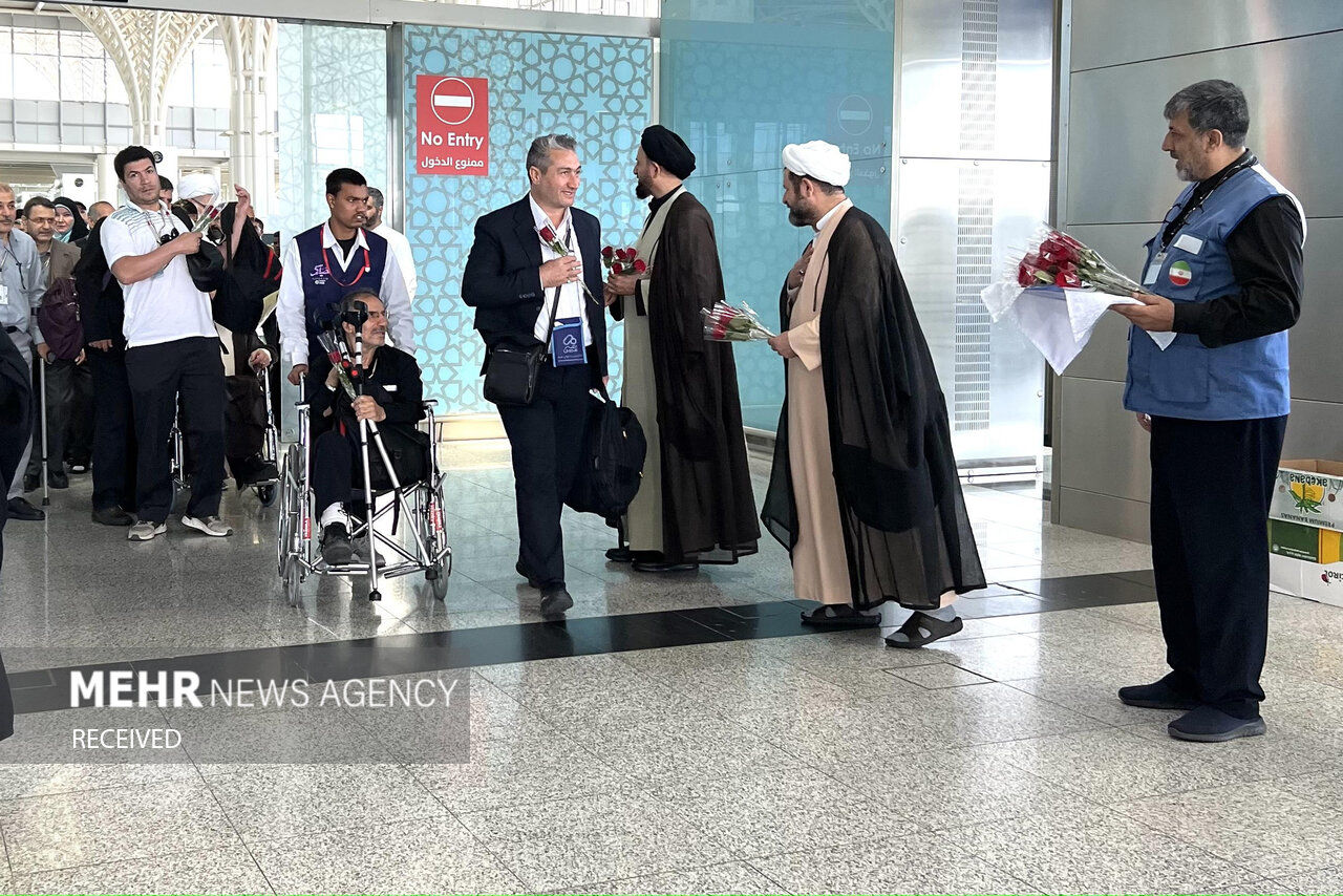 تصاویر: ورود کاروان جانبازان به مدینه