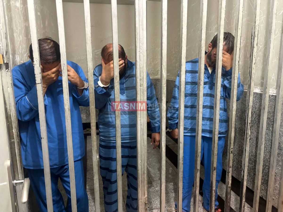 فیلم دستگیری باند خطرناک در ملارد | پایان بازی مأموران دروغین در پایتخت | قربانیان: با تهدید طلا و دلارمان را بردند