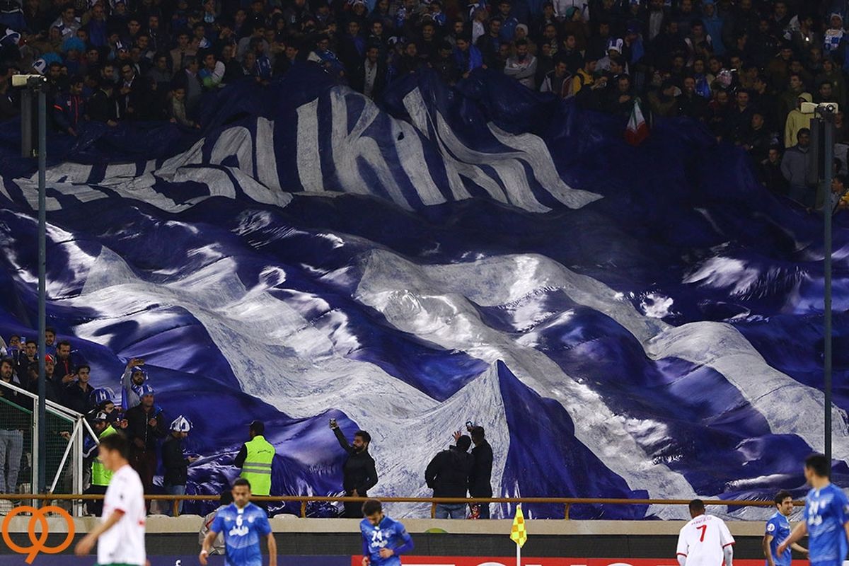 عکس: پیراهن منصوریان روی سکوهای آزادی