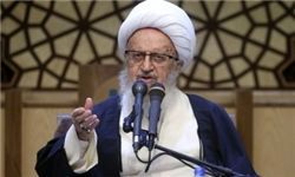 انتقاد آیت‌الله مکارم از نرخ بالای سود تسهیلات