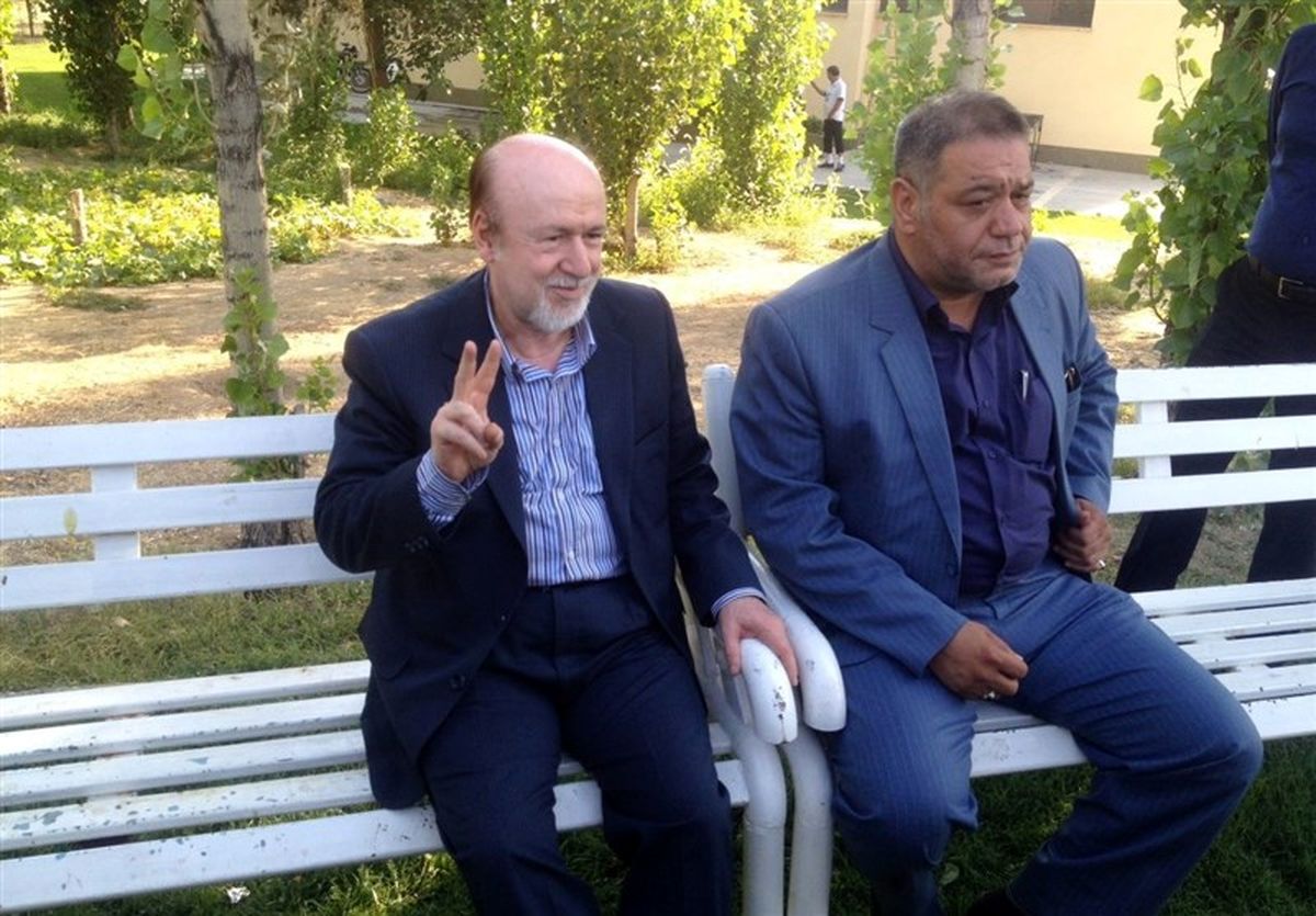 حضور افتخاری در تمرين استقلال +عکس