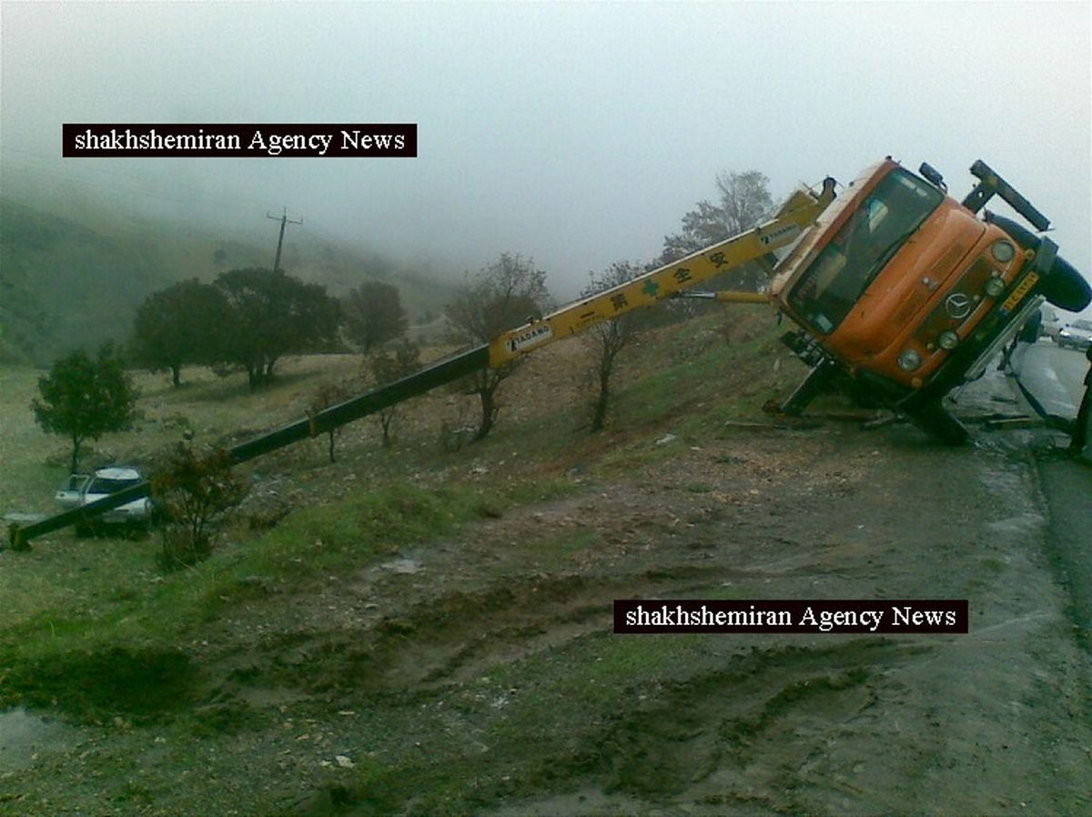 پراید چرثقیل را هم واژگون کرد+عکس