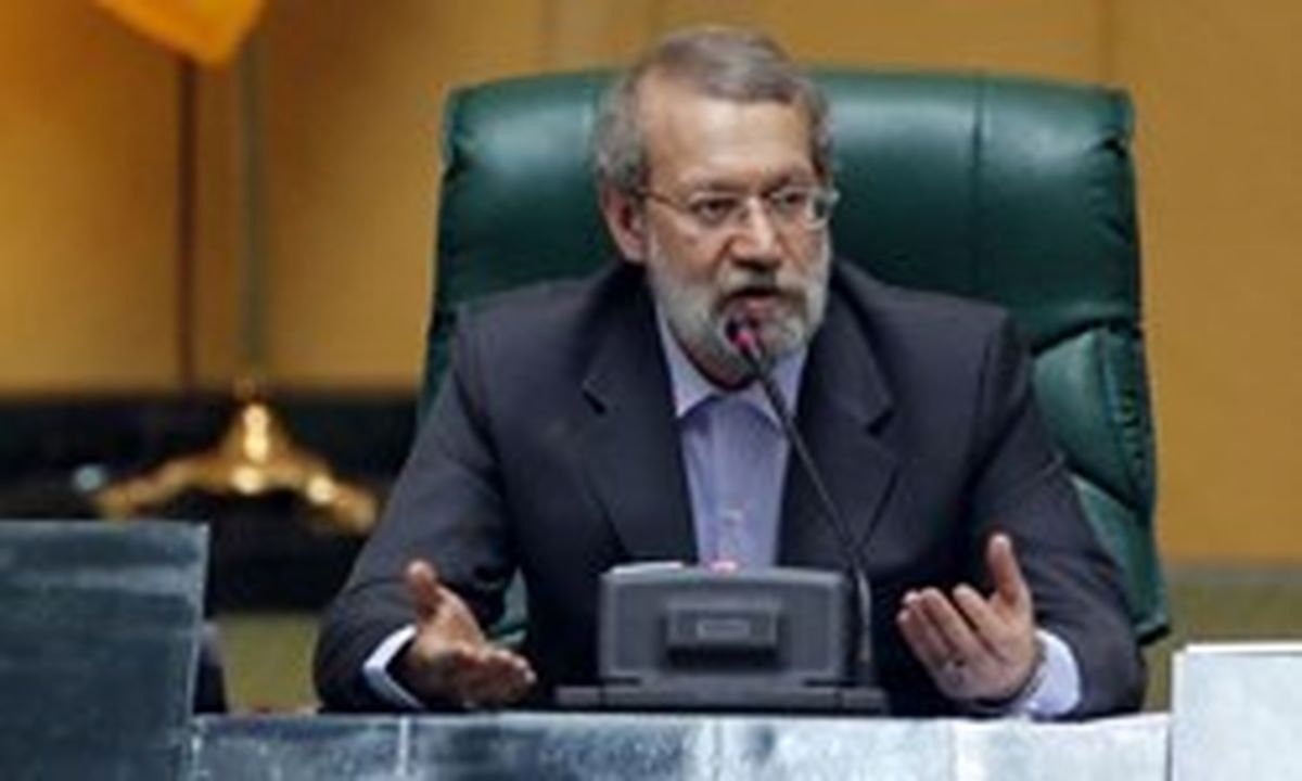 لاریجانی: شیوه رأیگیری در صحن باید کاملا الکترونیکی شود