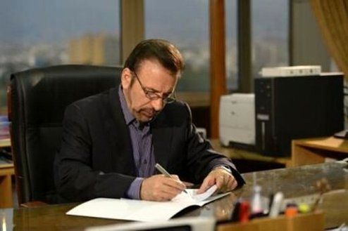 توئیت متفاوت واعظی به سه زبان چینی، فارسی و انگلیسی