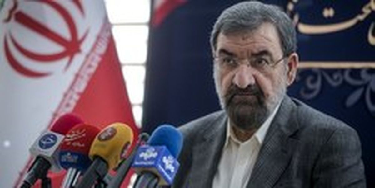 محسن رضایی: سیستم مدیریتی کشور در گِل مانده است