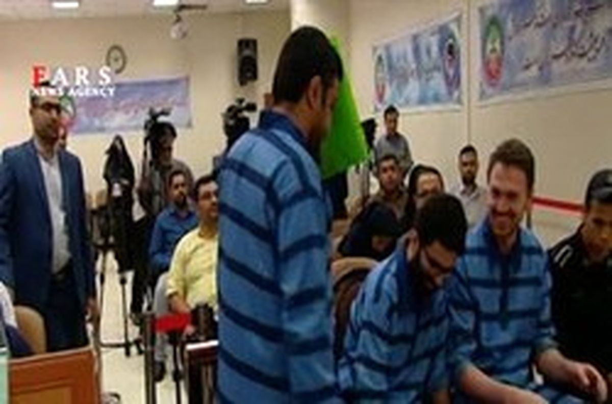 سنباد صفر‌ها اتهاماتش را رد کرد!