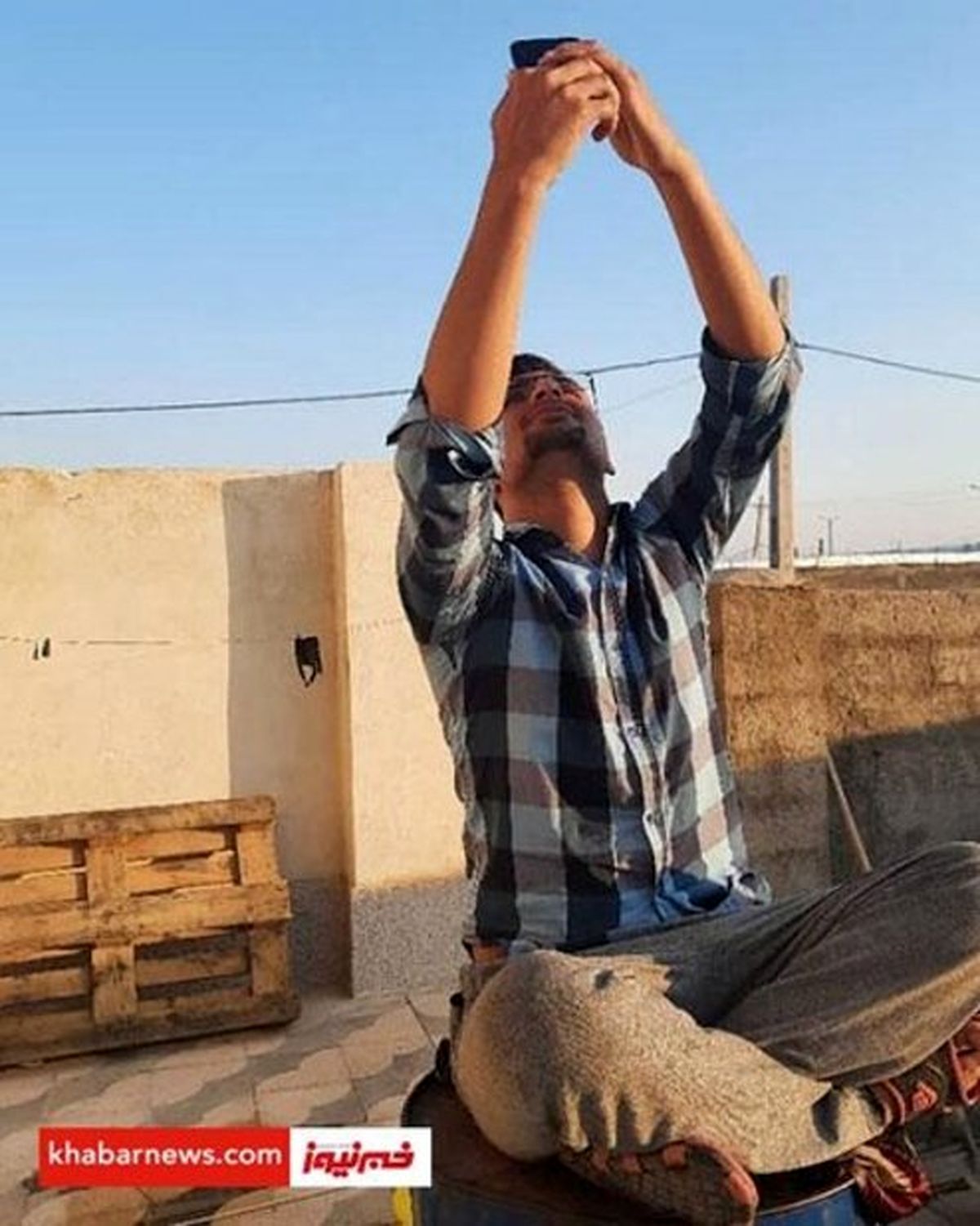ماجرای نشستن روی بشکه بر پشت بام نفر ۷ کنکور ریاضی +عکس