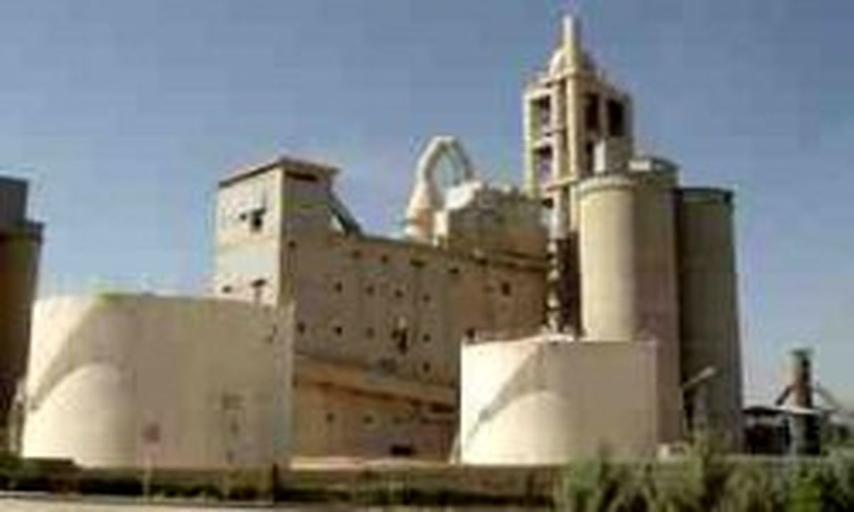 وزارت صنايع دليل گراني سيمان را اعلام كند