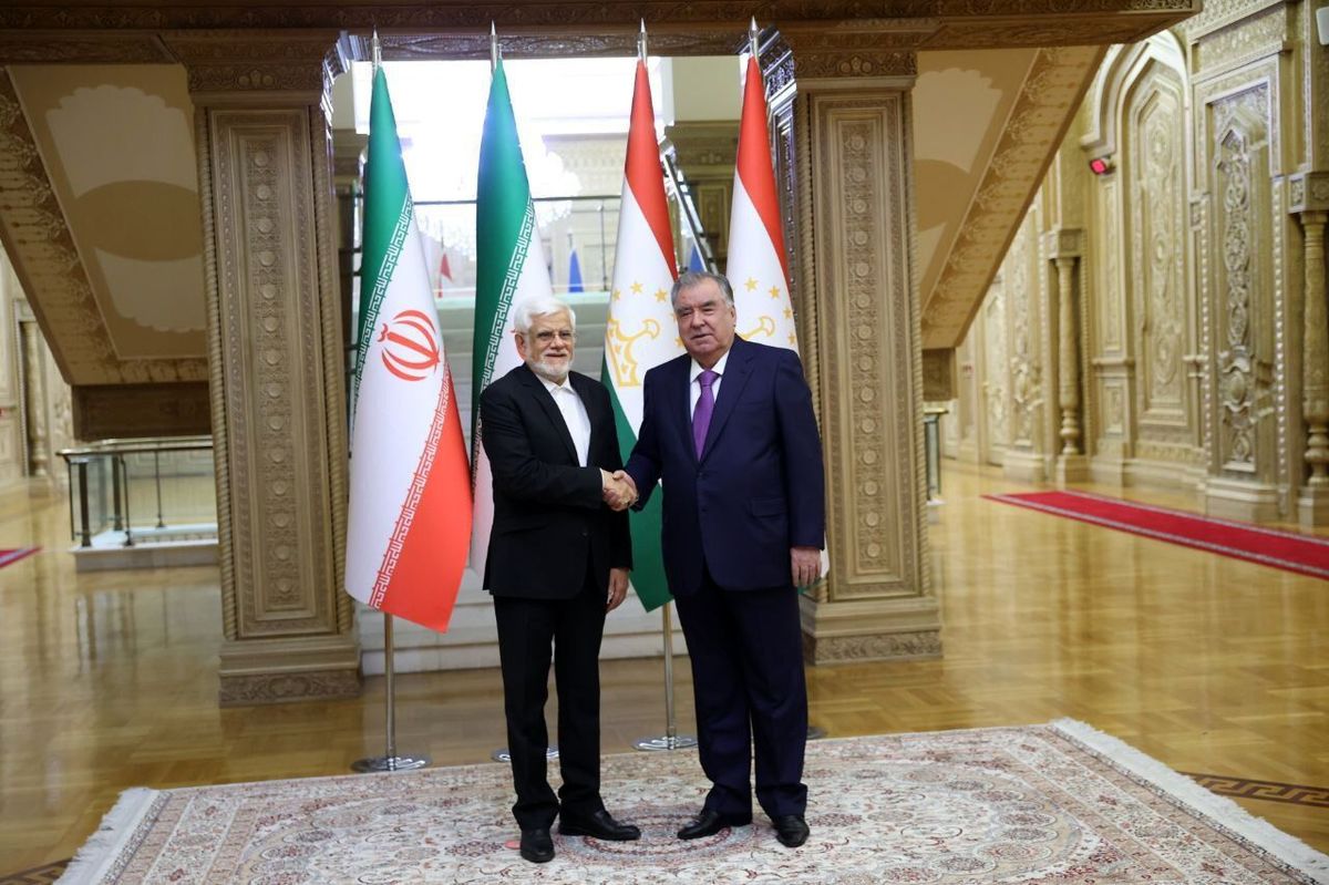 عارف با رئیس‌جمهور تاجیکستان دیدار کرد