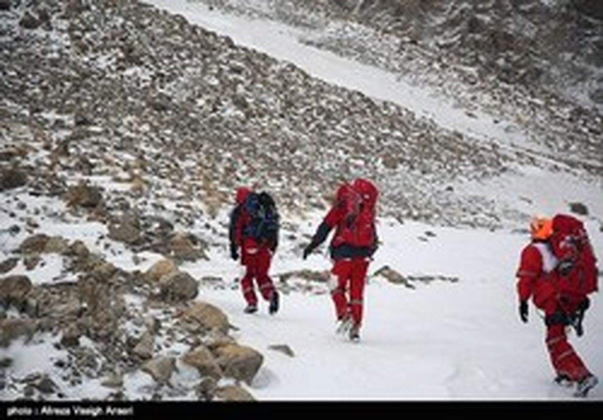 عملیات امدادرسانی تا روز دوشنبه متوقف شد