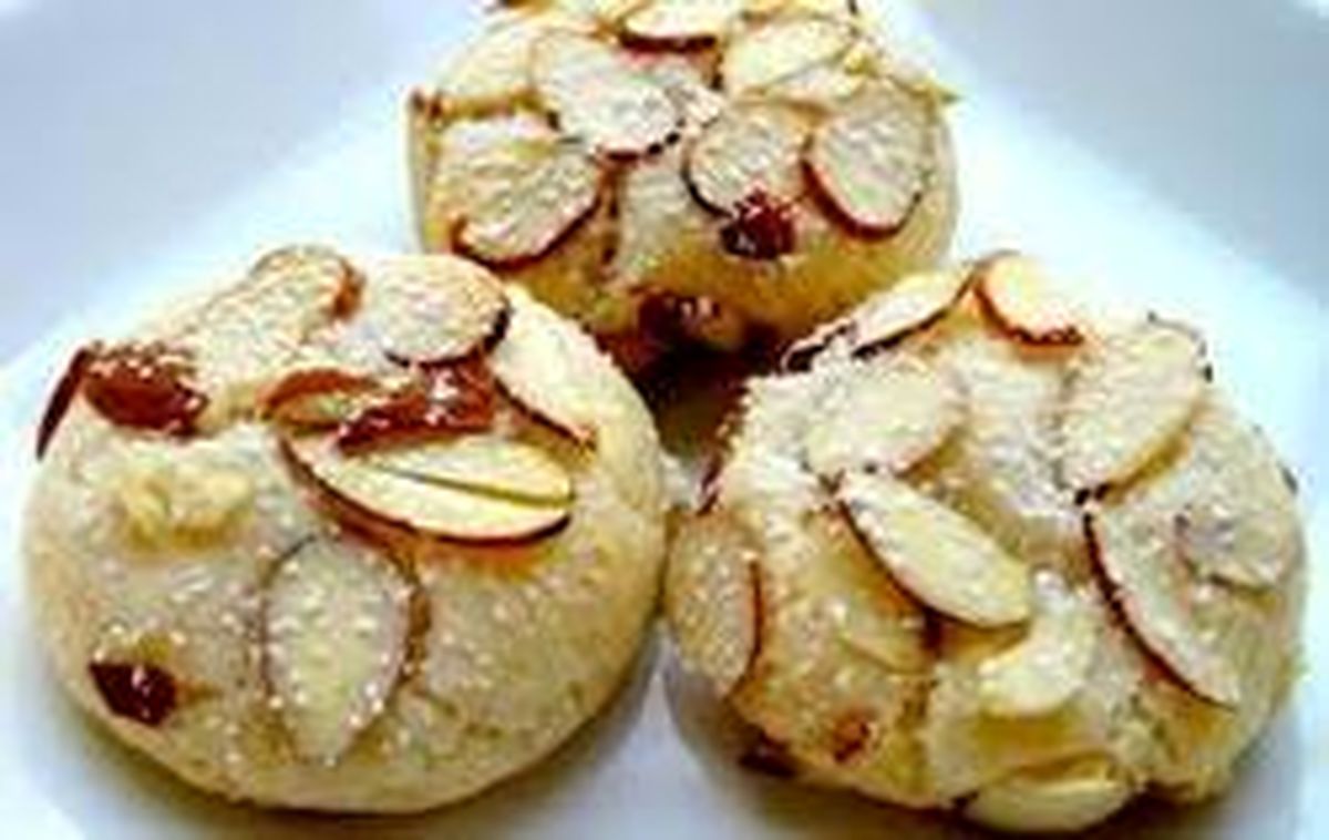 دستور پخت شیرینی بادامی