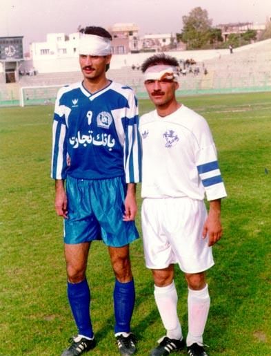 عکس/ علی دایی در بانک تجارت