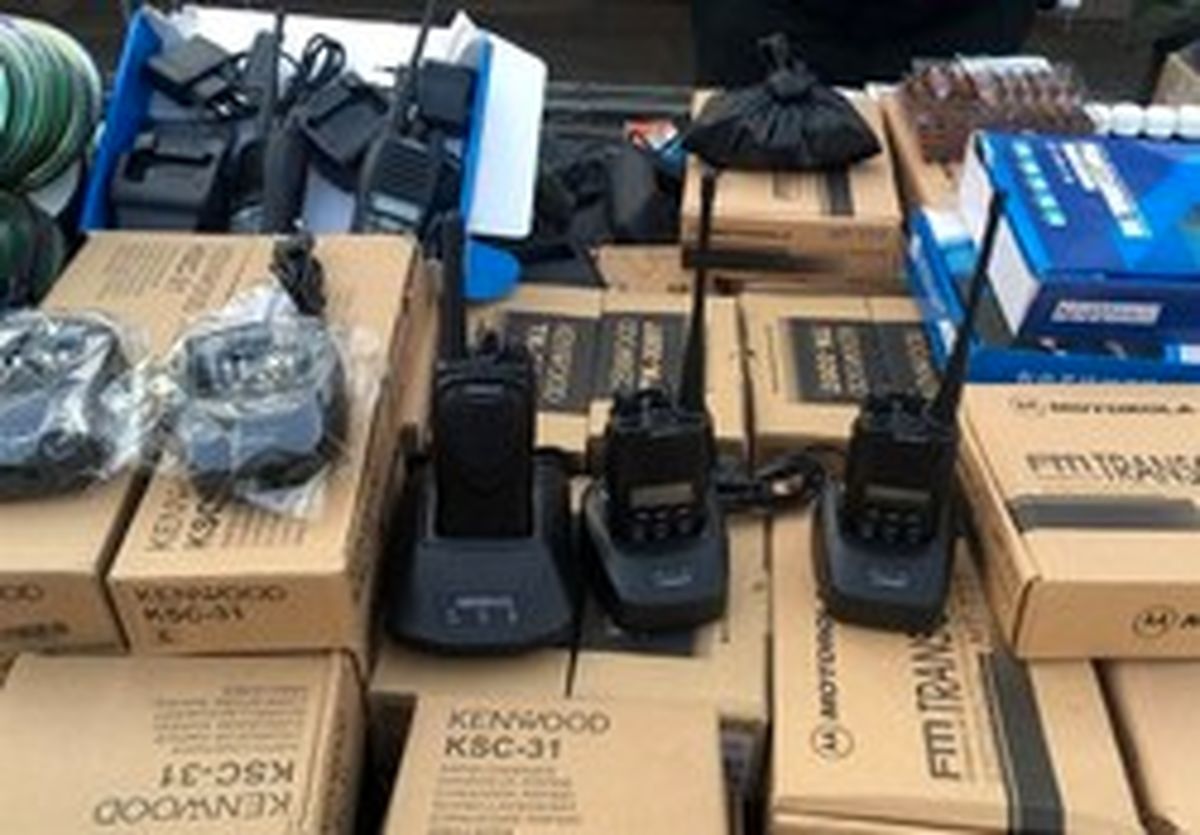 کشف بیسیم آمریکایی و ژاپنی غیرقانونی در تهران +عکس