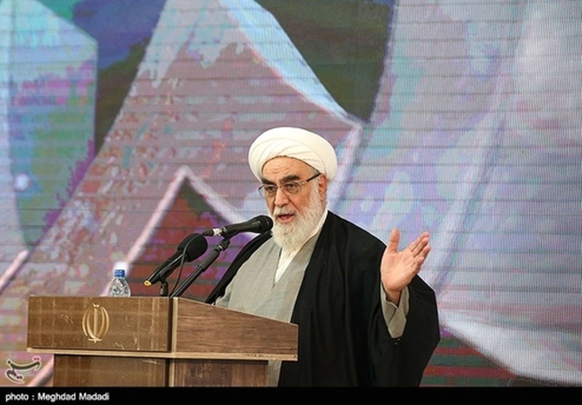 محمدی گلپایگانی: ترامپ از نسل نازیهااست/آمریکاییها هیچ گاه خیرخواه ما نیستند