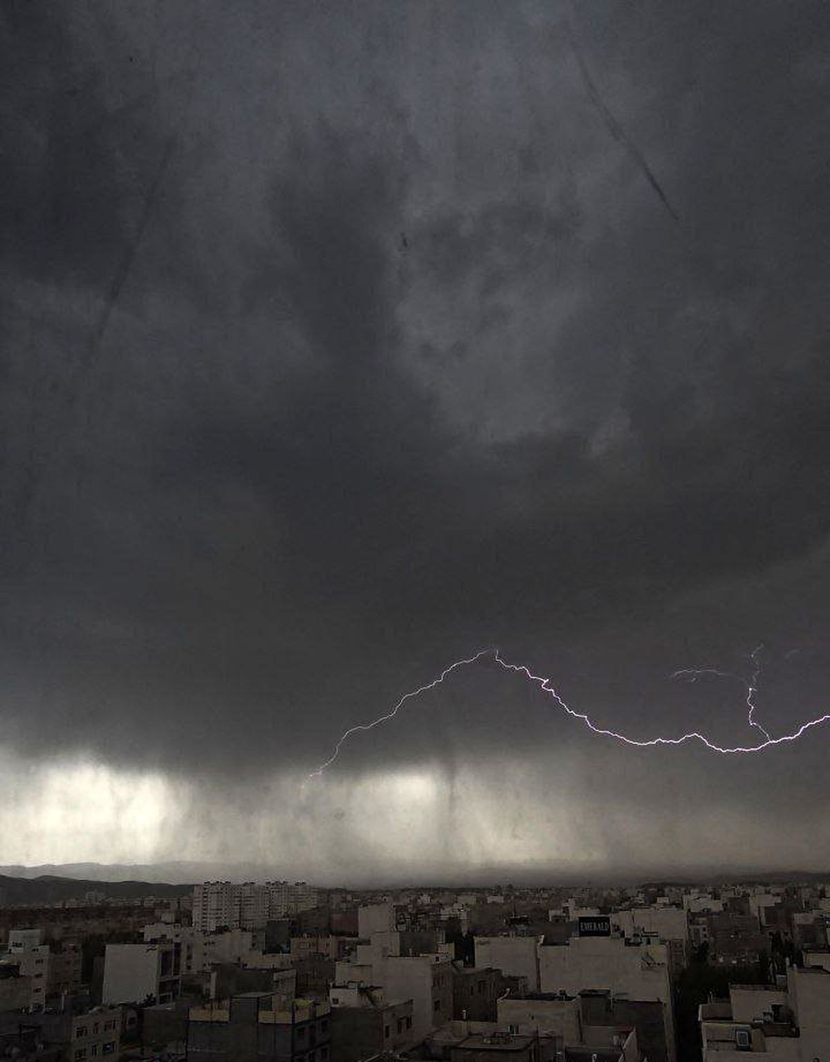 هم‌اکنون آسمان مشهد! +عکس