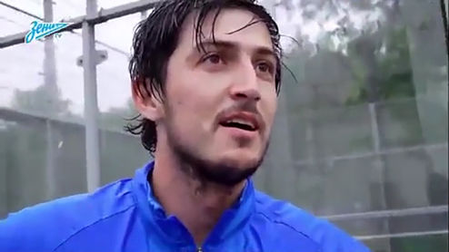 سر کار گذاشتن سردار آزمون توسط هم‌تیمی‌اش +فیلم